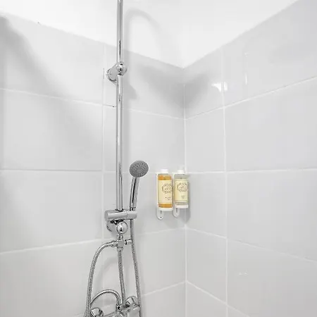 Sunny - - Balcony With River View By Lisbeyond Апартаменты